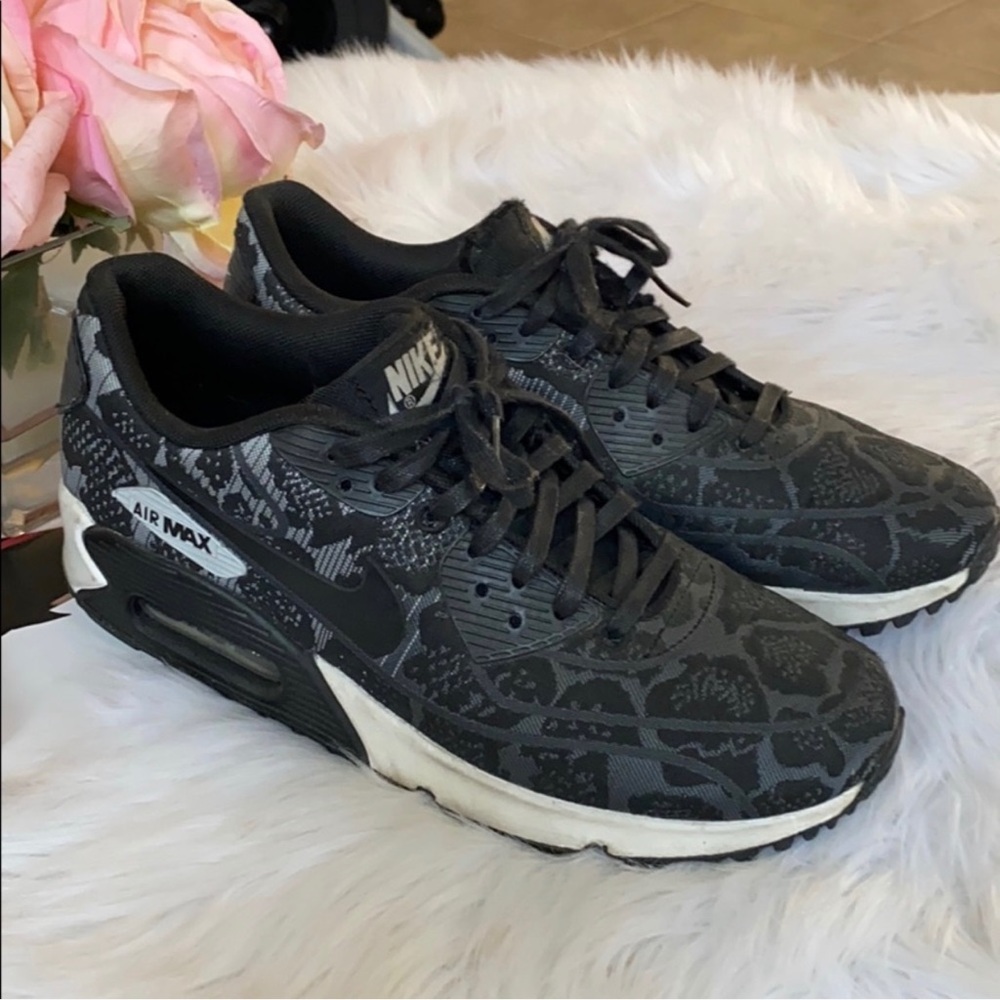 Nike AirMax / Size 8